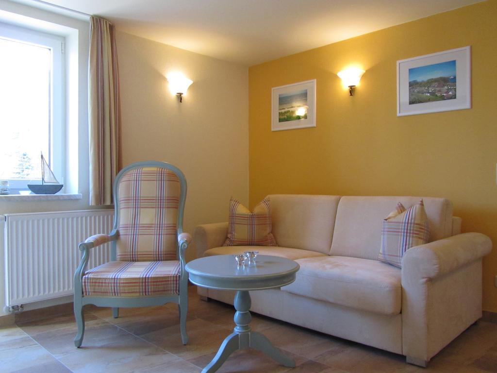Apartmenthaus Hus Uebi By Rujana Binz Quarto foto